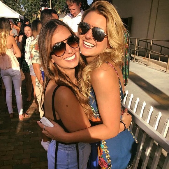 Meet your Posher, Cassidy - Picture 1 of 1