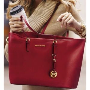 Michael Kors Jet set travel large saffiano