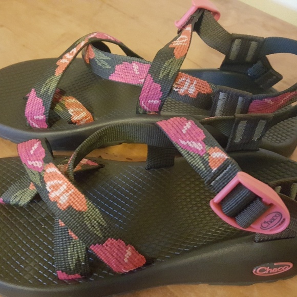 Chaco Shoes - Chacos-womens size 10