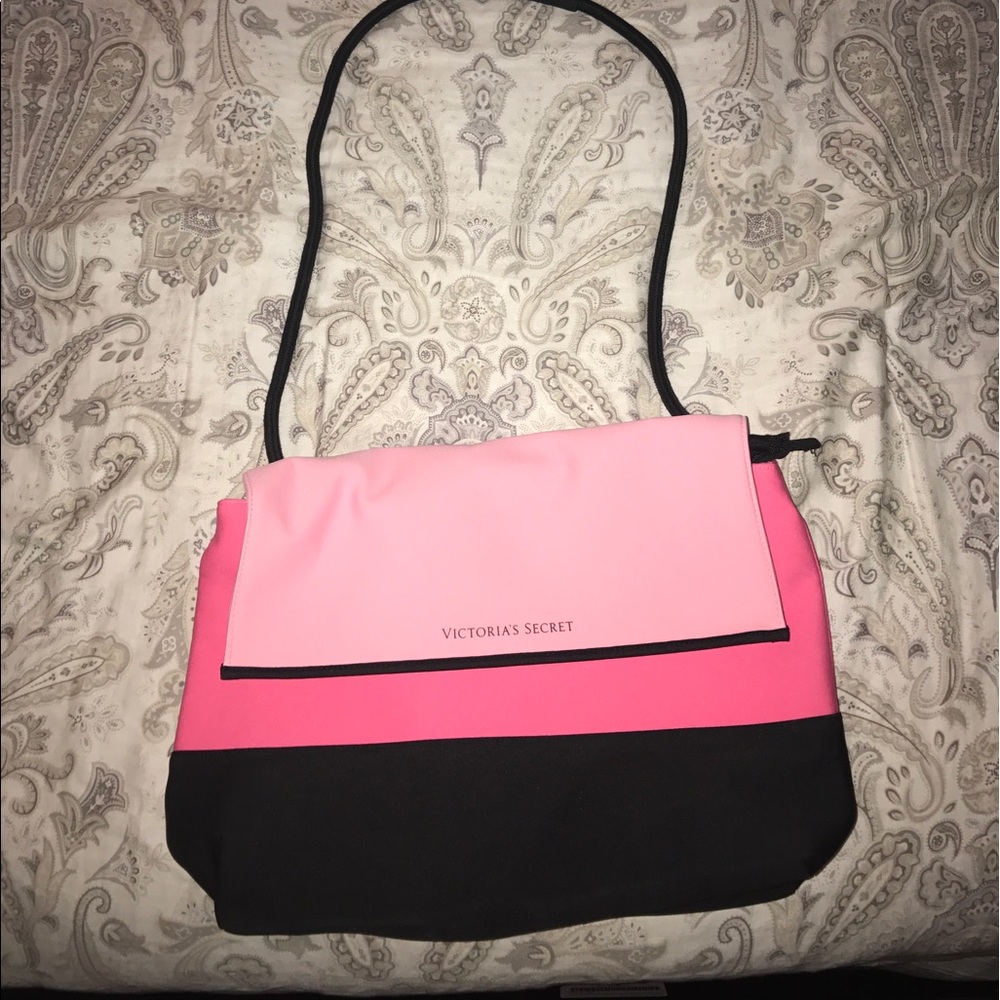 Victoria's Secret Insulated Bag