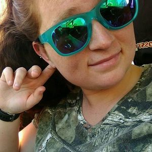 Meet your Posher, Brittini