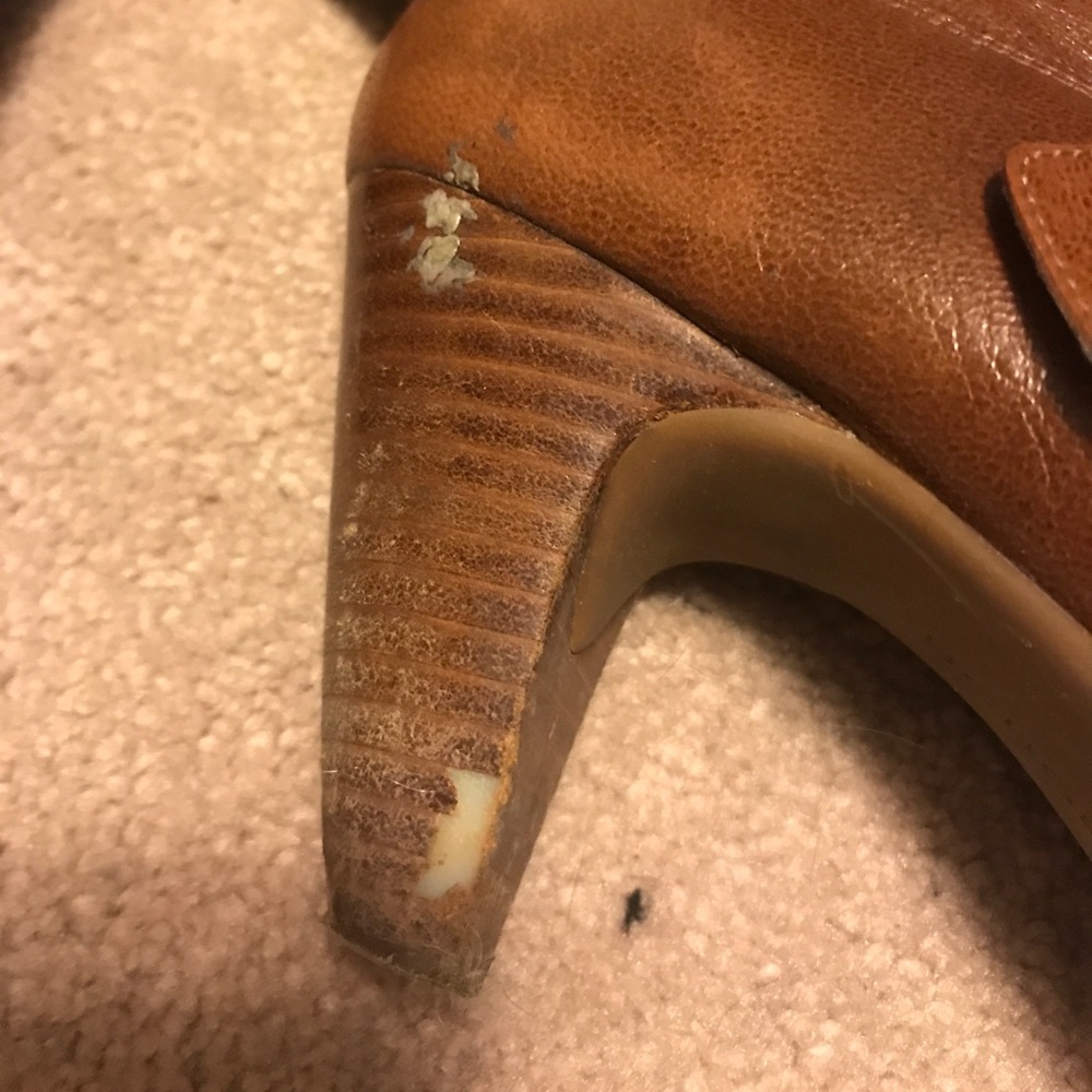 BCBGeneration brown boots. - Picture 2 of 4