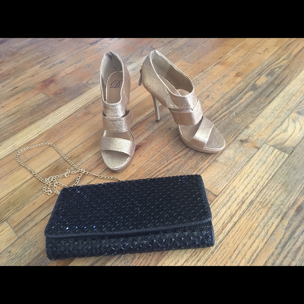 Glittery gold platform heels