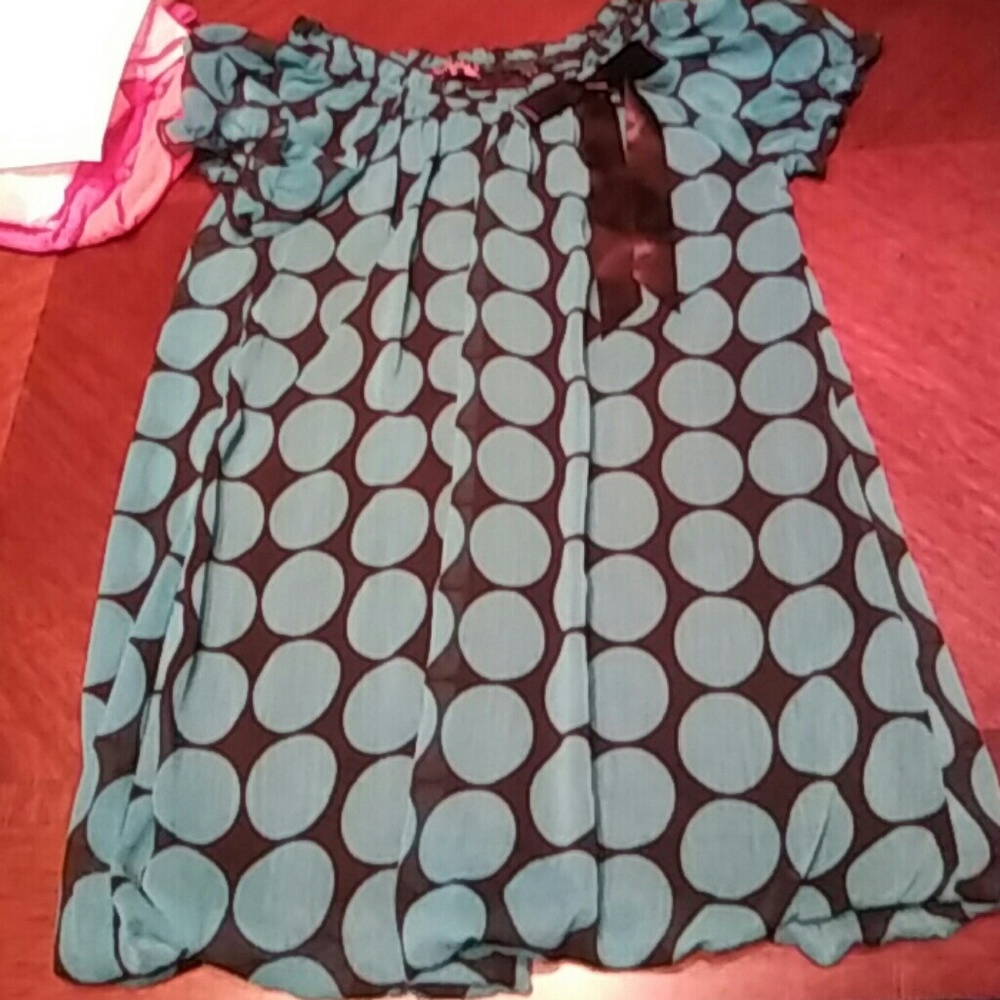 Blue polka dot top