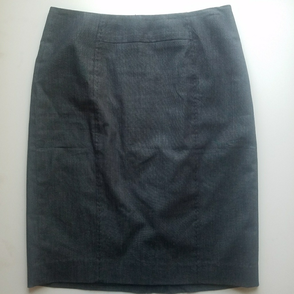 Pencil Skirt Seam Stitch Detail