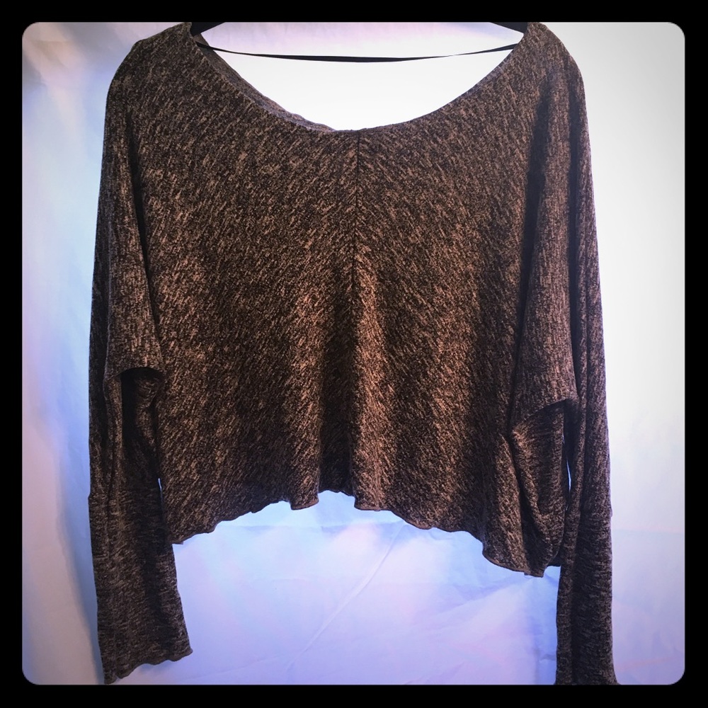 🦄Foreign Exchange Cropped Grey Dolman Top