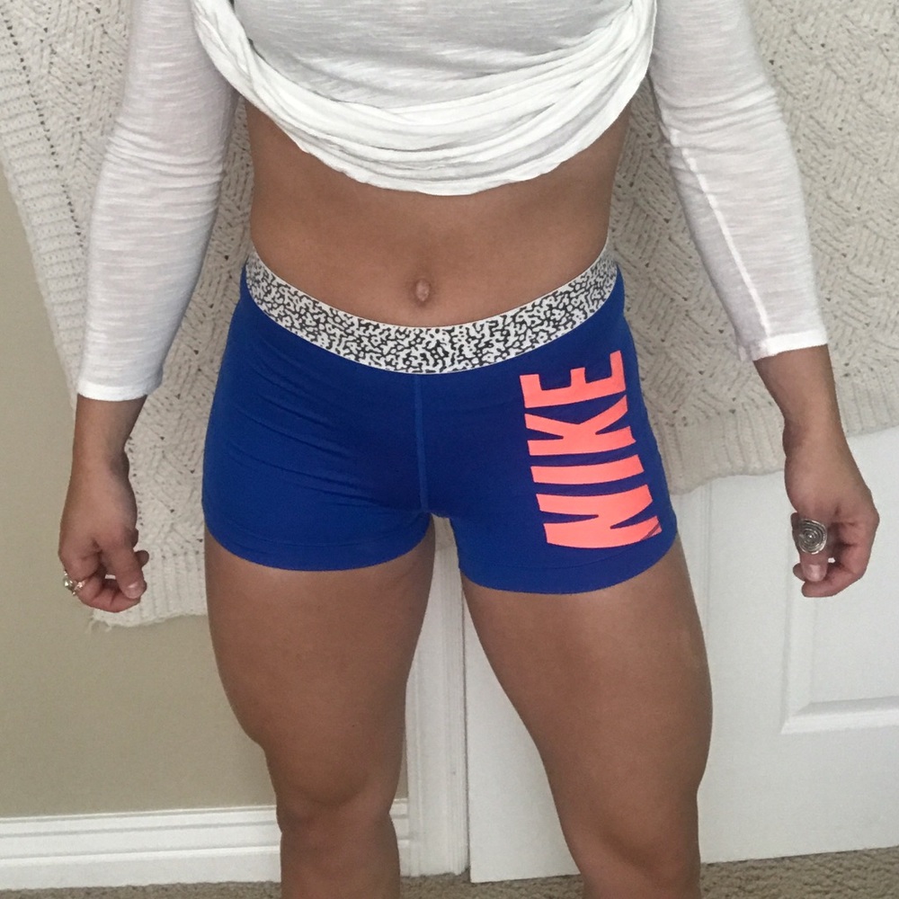 Nike classic spandex colorful print
