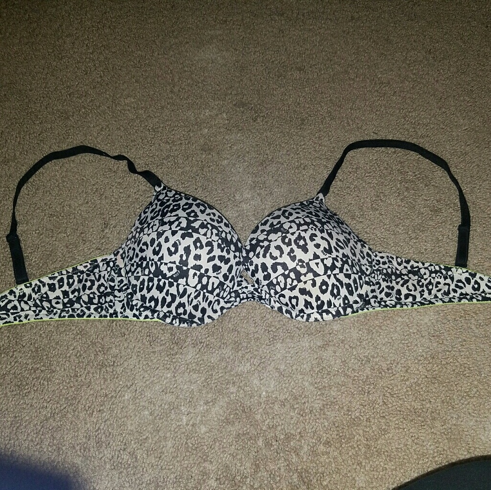 VS Pink Bra