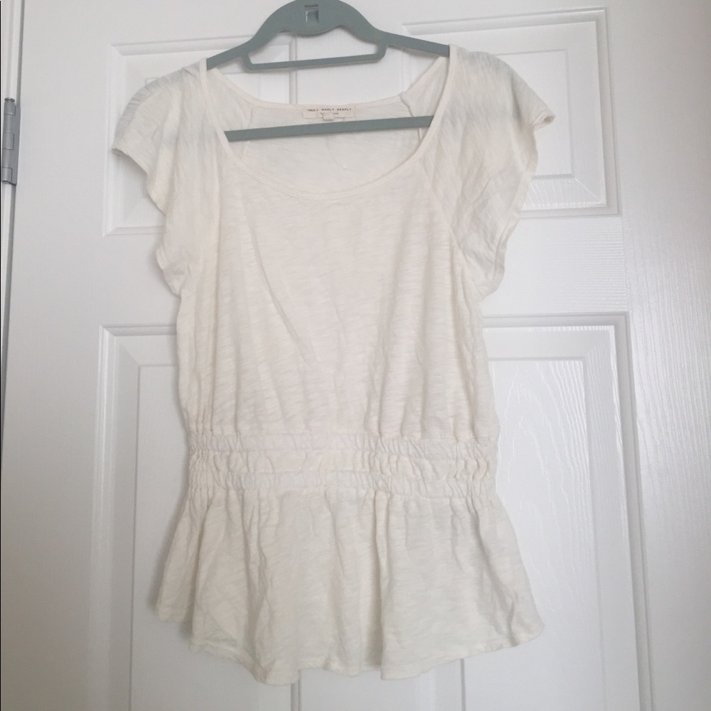 Cute off white spring/summer top