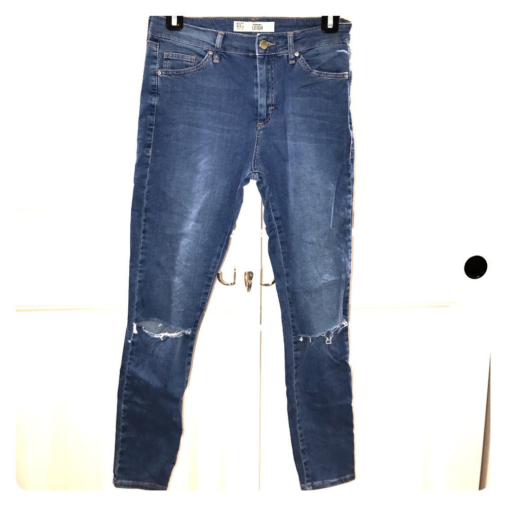 Light wash jeans