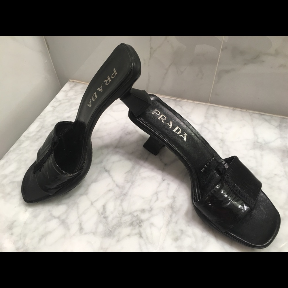 AUTHENTIC PRADA PATENT LEATHER SHOES-EEUC-6.5