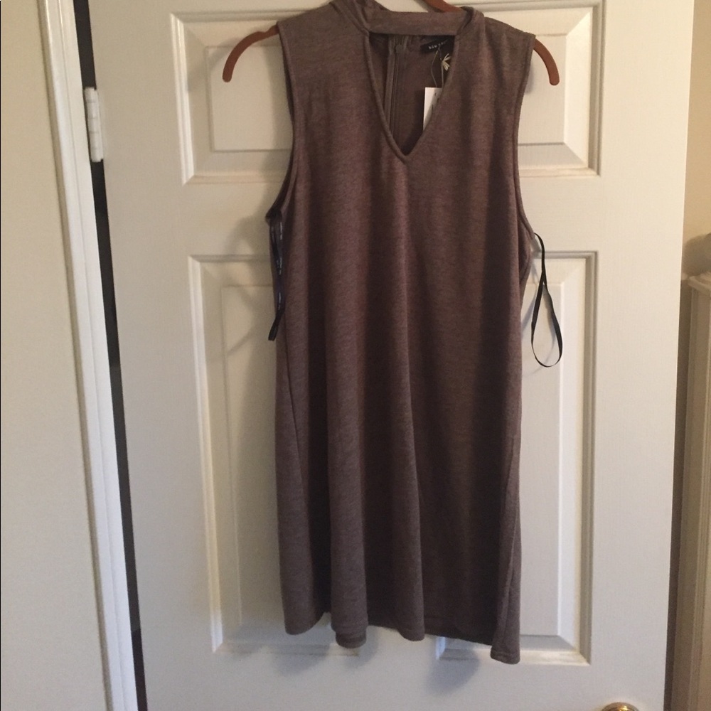 Keyhole dress