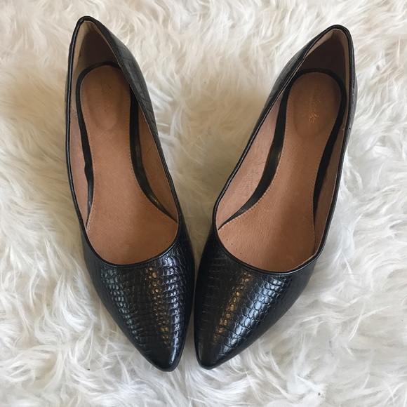 Clark's Sage Copper Crocodile Leather Pump - Picture 3 of 8