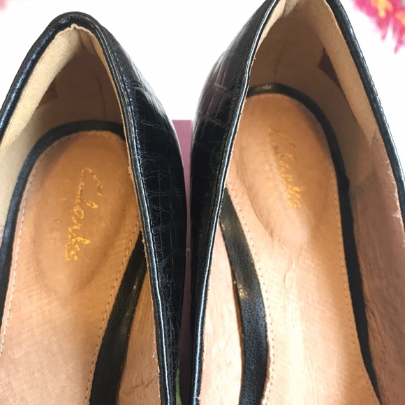 Clark's Sage Copper Crocodile Leather Pump - Picture 7 of 8