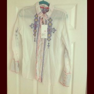 REDUCED 31 Workshop embroidered top Johnny Was NWT