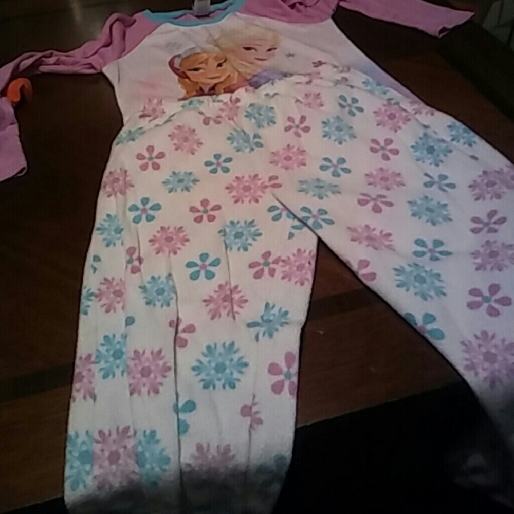 Frozen pajama set