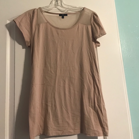 GAP Tops - Sheer shoulder elegant t-shirt