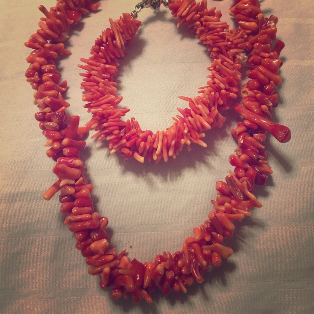Real Coral Necklace and Bracelet Set!