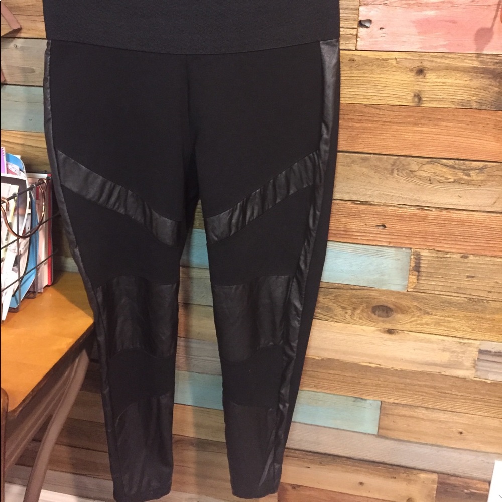 Peter Nygard SLIMS Leggings like new