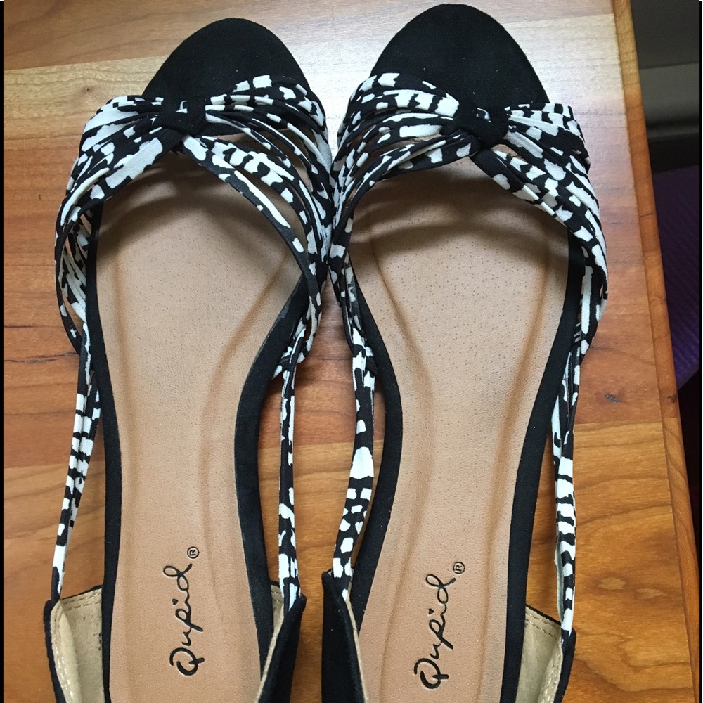 Qupid open toe flats