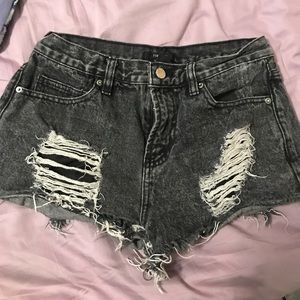 Black forever 21 jean shorts