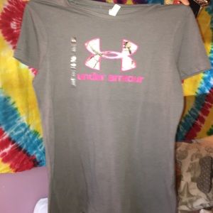 Underarmour Large heat gear T shirt