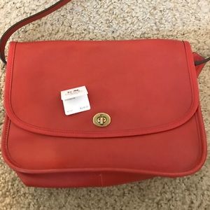 Coach leather shoulder bag