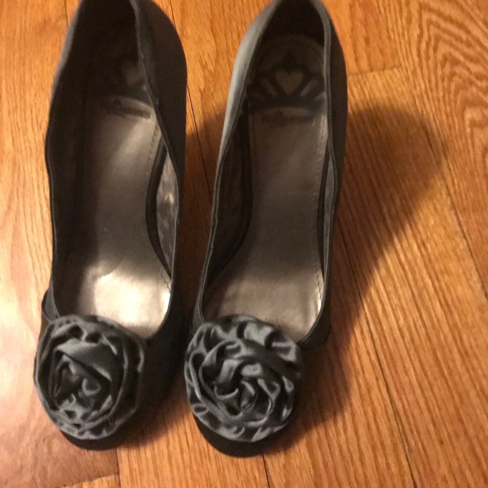Grey fergalicious heels