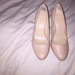 Banana Republic ballet pink wedge