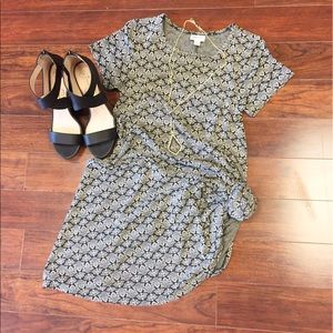 Black and white jacquard lularoe Carly