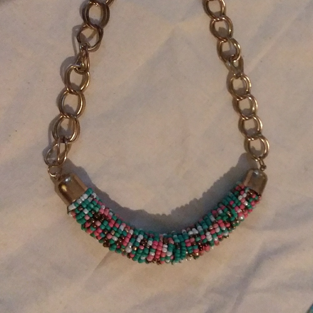 Bead necklace