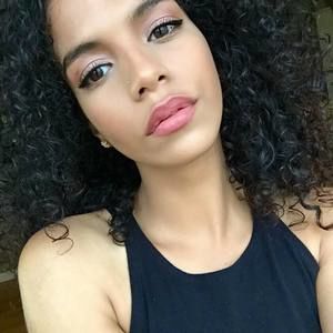 Meet your Posher, Miriam