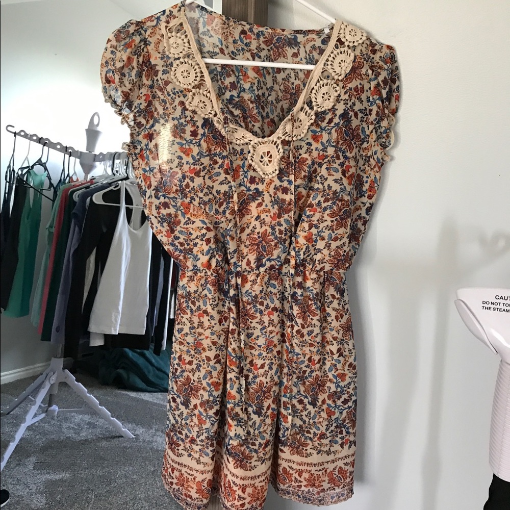 lightweight floral dress size S