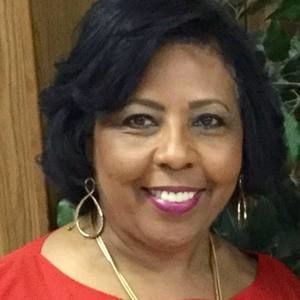 Meet your Posher, Lillie