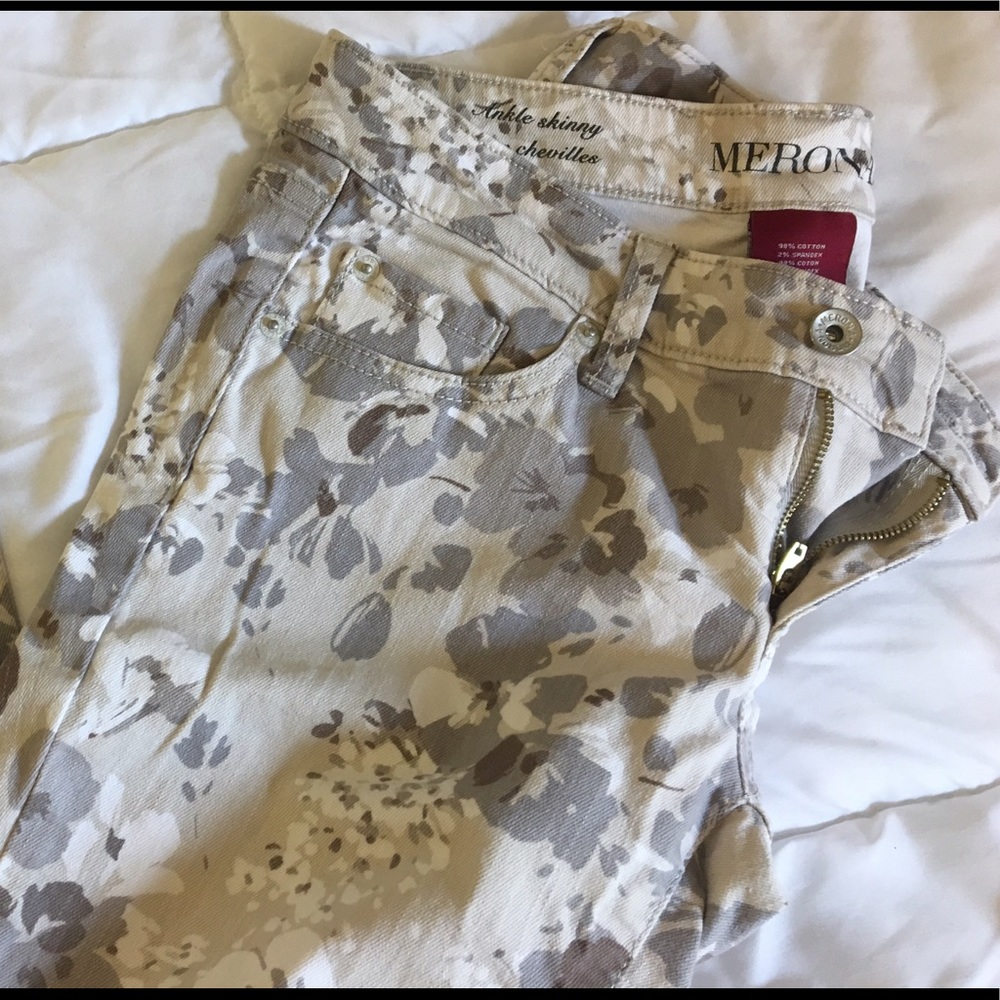 Sz. 2 Merona floral skinny jeans