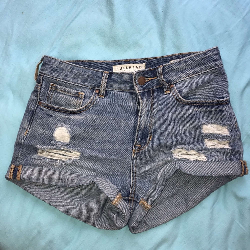 DEMIN HIGH RISE/HIGH WAISTED JEAN SHORTS