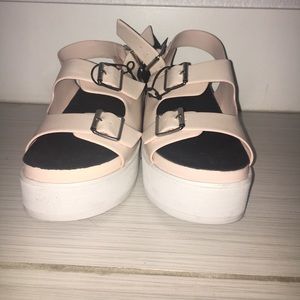 Platform Sandals // Forever 21