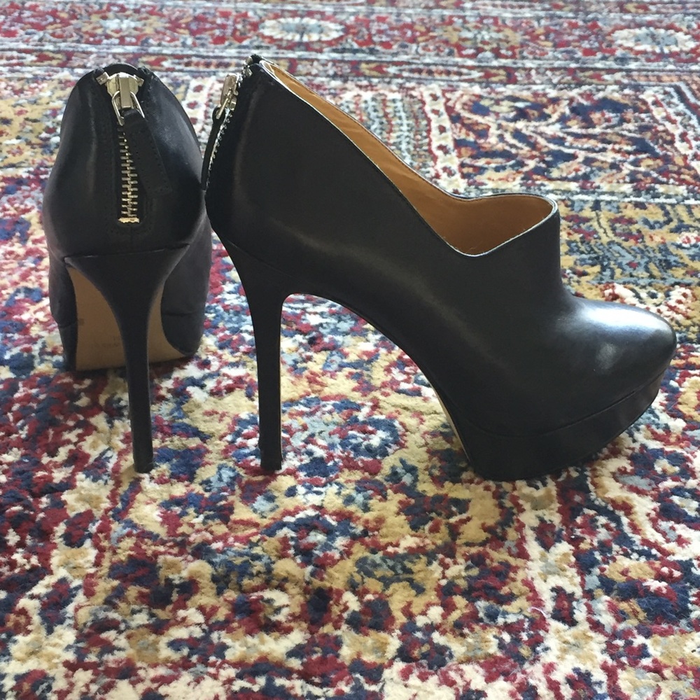 Nine West Black Stilettos
