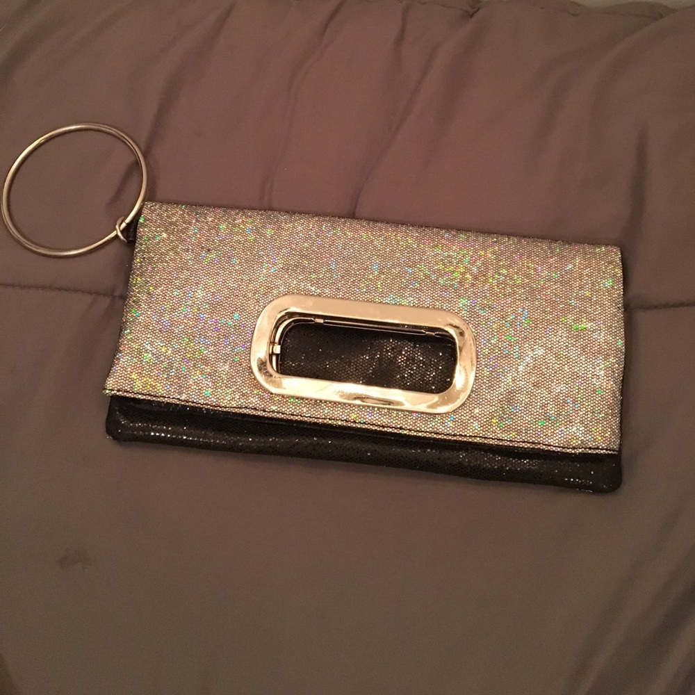 Sparkle clutch