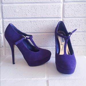 Steve Madden Suede Pump