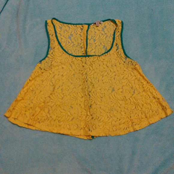Yellow Lace Crop - Picture 2 of 4