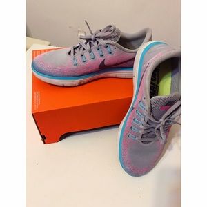 Nike Womens Free Rn Distance