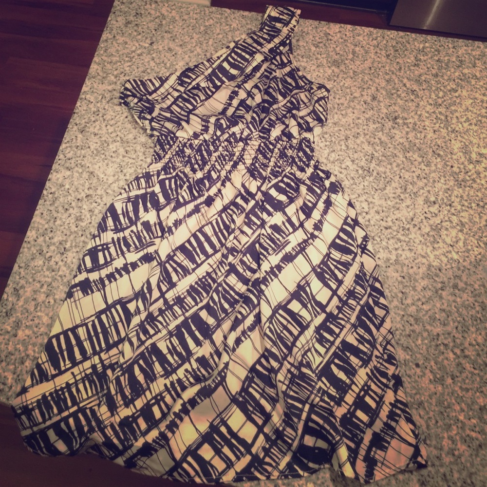 Francesca's one-shoulder dress