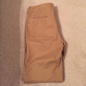 American Eagle Relaxed  Straight Khakis 29/32