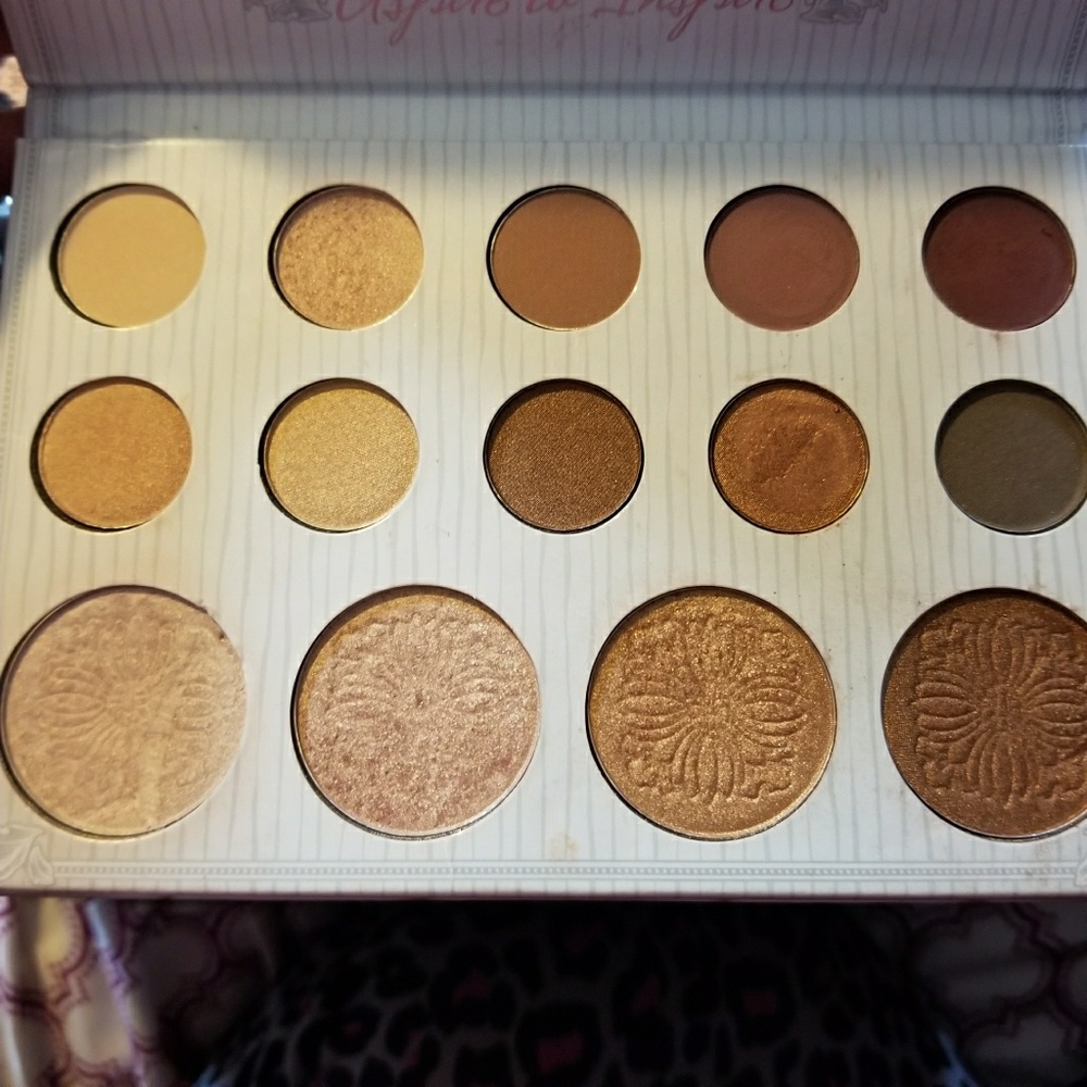 Carli Bybel first edition 14 color eye and face