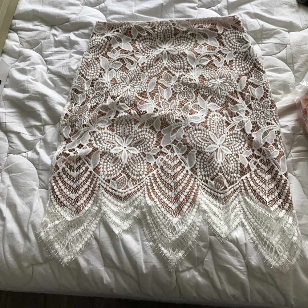 For love and lemons guava mini skirt sz M