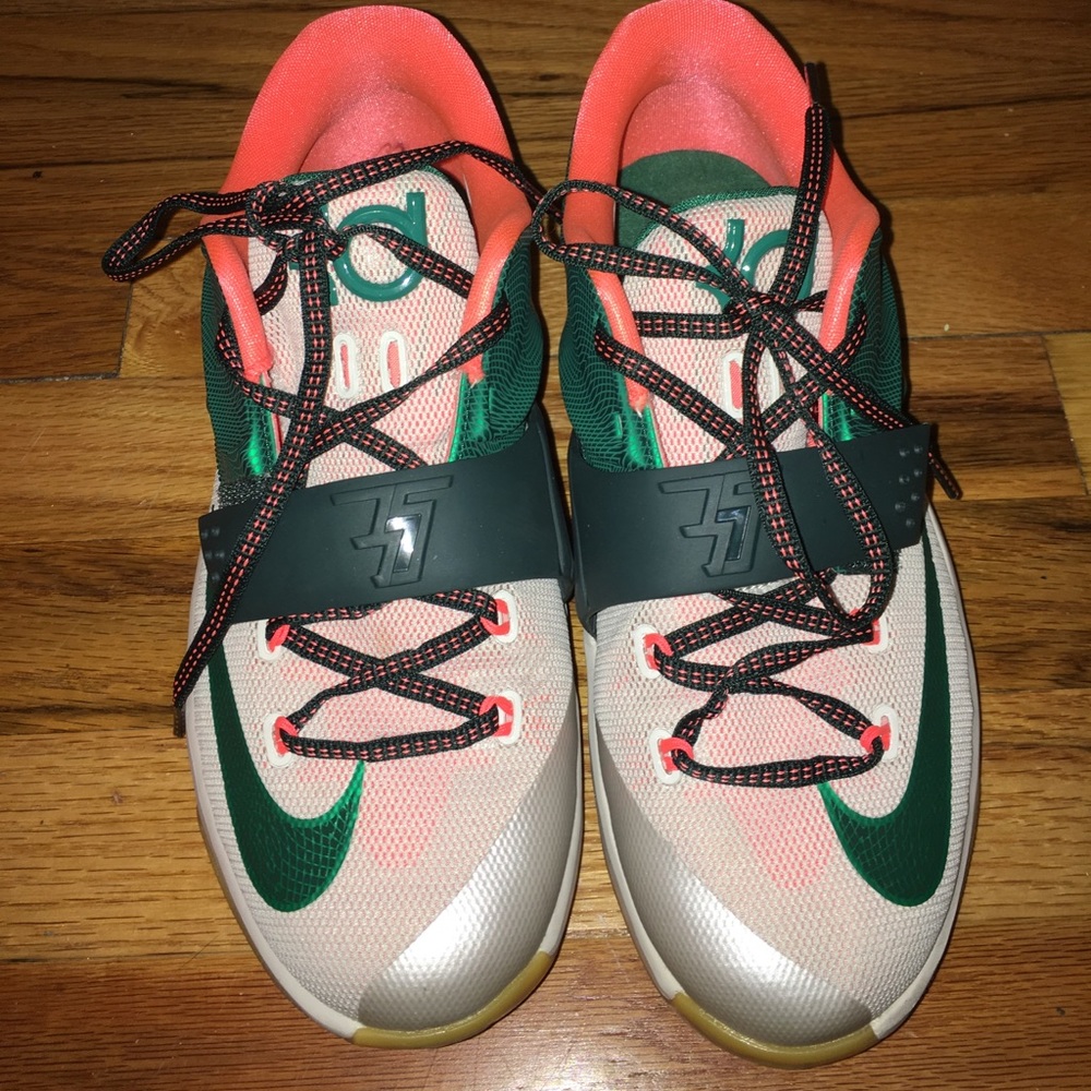 KD VII 6Y mystic green