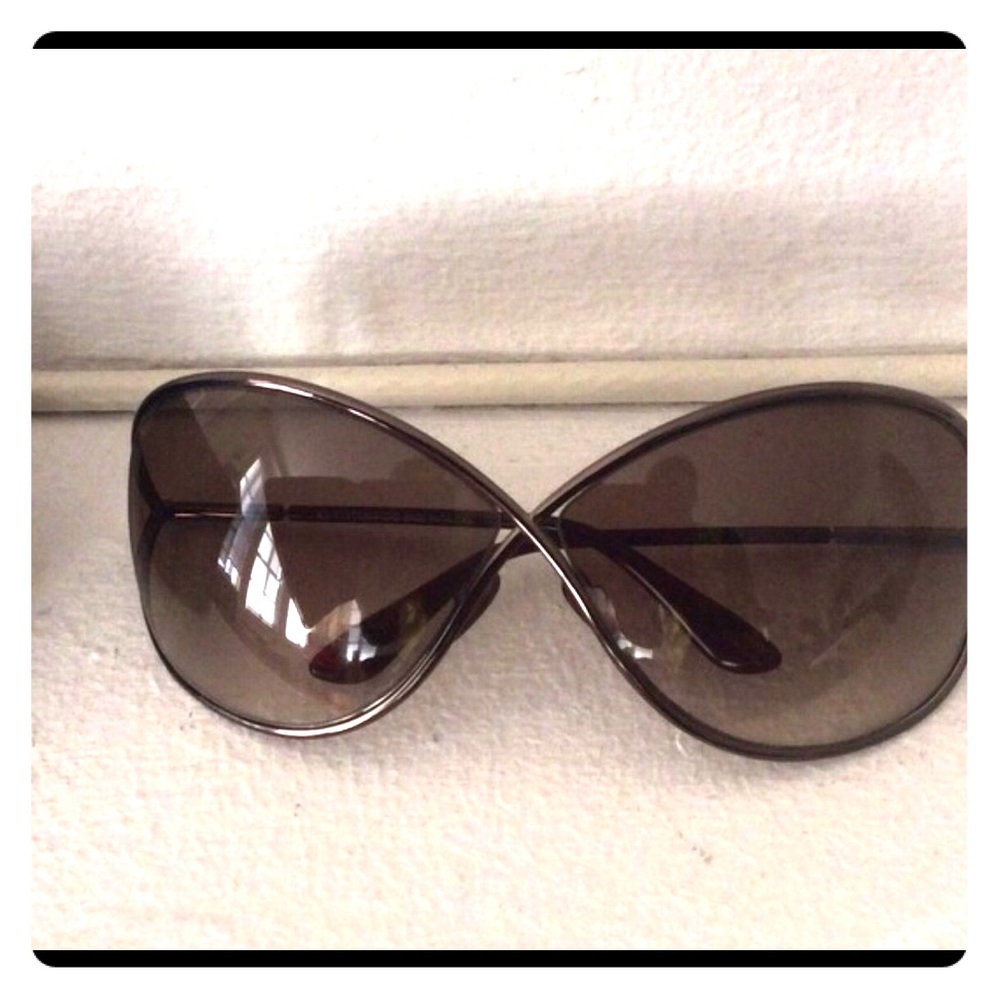 Beautiful Miranda Sunnies ☀️