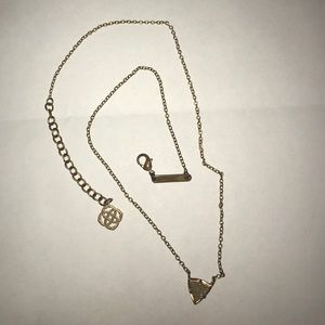Kendra Scott necklace