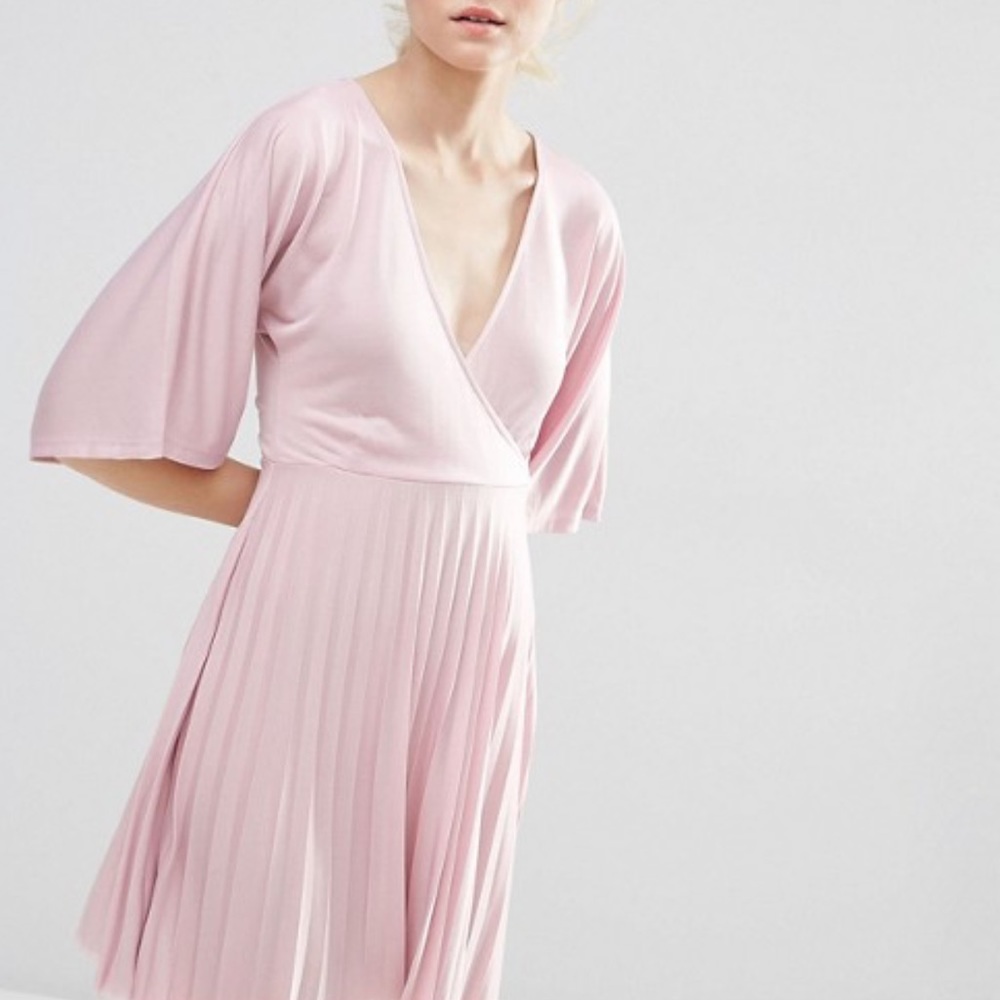 ❤️Flash SALE NWT Asos blush pink kimono dress
